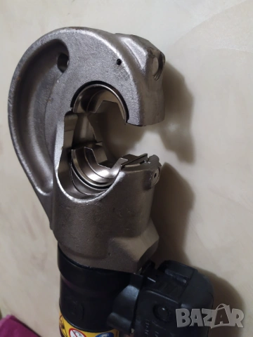 Cembre - хидравлична преса за кербоване на кабели до 400 мм2 / 120 kN, снимка 6 - Други инструменти - 54071789