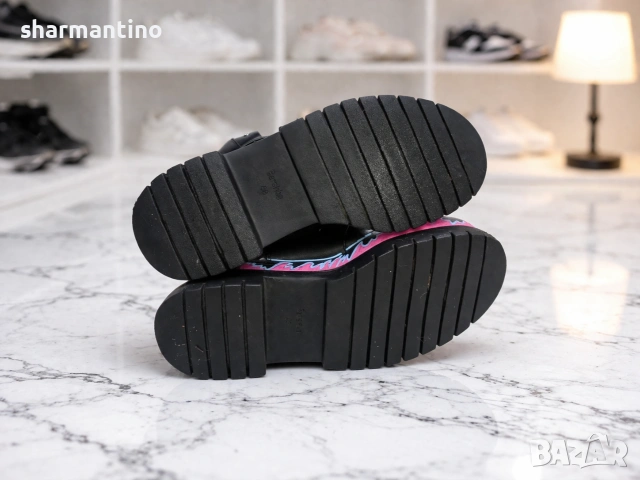 Bershka N 40 боти, снимка 3 - Дамски боти - 54045455