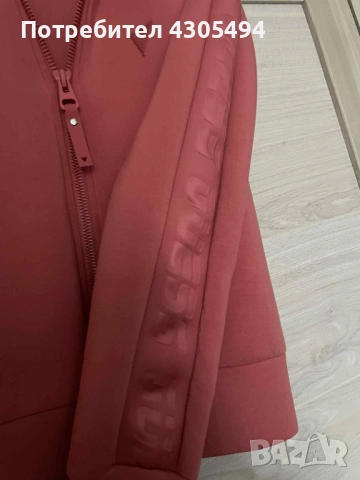 Оргинален суичър на Guess , снимка 4 - Суичъри - 51784099