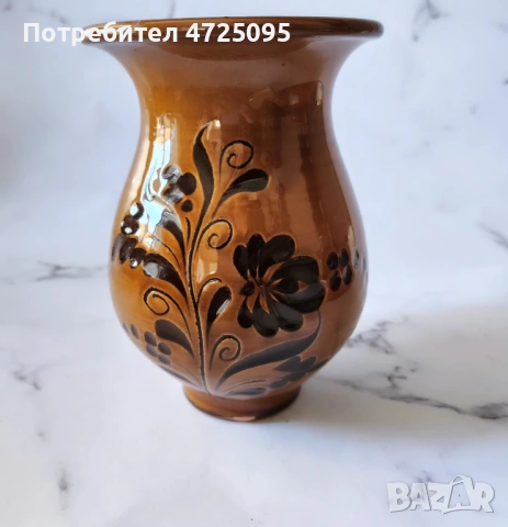 Керамична ваза