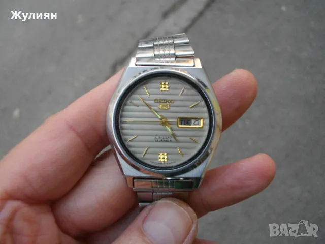 SEIKO 5 AUTOMATIC, снимка 2 - Антикварни и старинни предмети - 49361363