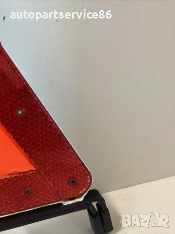 Предупредителен триъгълник за Mercedes W140 S300 Td (1996) 1405900412 , снимка 2 - Части - 53873757