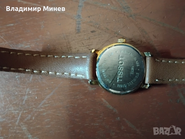 Дамски часовник на марката Tissot , снимка 2 - Мъжки - 52345688