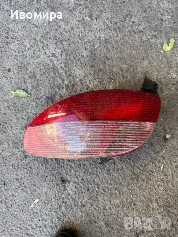 Десен стоп за Peugeot 206 2002, снимка 2 - Части - 52535084