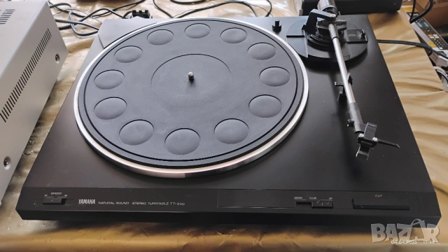 Yamaha TT-300 - полуавтоматичен грамофон, снимка 6 - Грамофони - 54094862