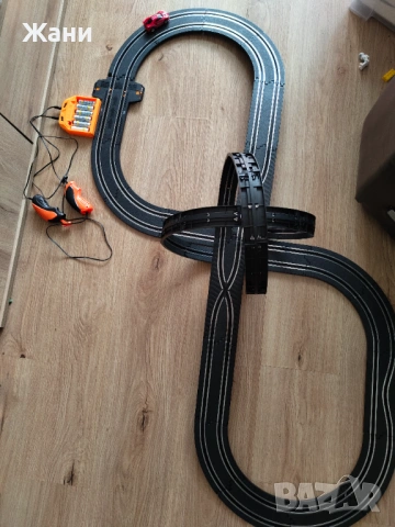 Детска писта с дистанционно и една количка, снимка 3 - Коли, камиони, мотори, писти - 53970534