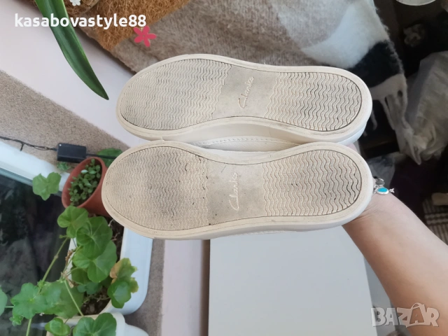 Бели обувки Clarks 42 н. Естествена кожа , снимка 14 - Дамски ежедневни обувки - 54148411