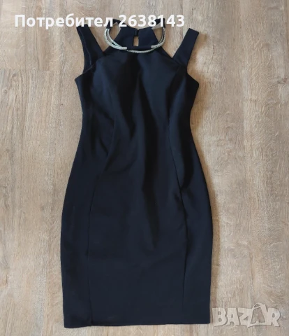 Официална черна рокля 