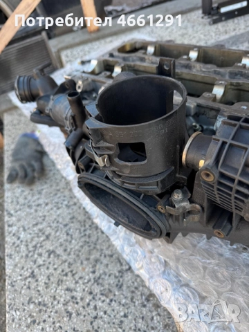 Пластмасова тръба фланец охладителната течност Мерцедес Mercedes 2.2Cdi само за 40лв. A6512003700, снимка 2 - Части - 52554495