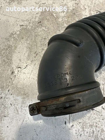 Тръба за всмукване на въздух  2.3T за Mazda CX-7 (2011) L33E13220, снимка 2 - Части - 53693688