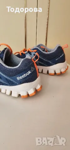 Спортни маратонки Reebok , снимка 3 - Маратонки - 47183289