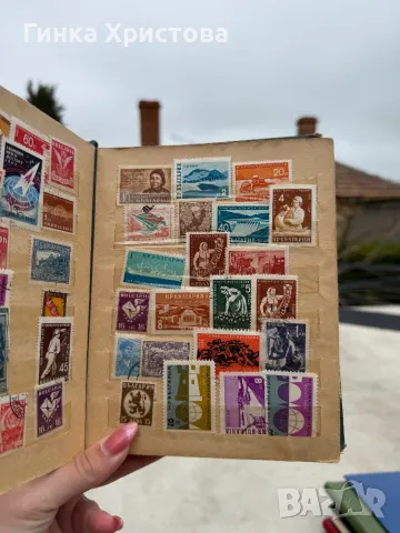 Малък класьор с различни пощенски марки, снимка 7 - Филателия - 50007465