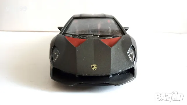 Lamborghini Sesto Elemento Motormax 1:24, снимка 7 - Колекции - 47104084