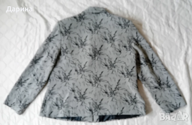 Дамско сако, снимка 2 - Сака - 52339644