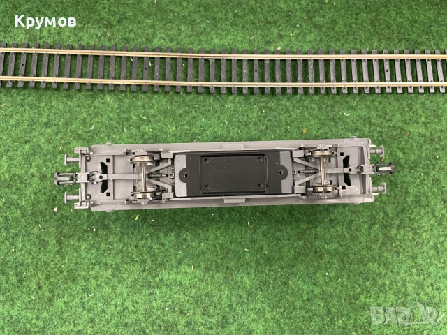 Вагон товарен хладилен 2-осен Роко HO 1:87 влак ЖП модел чистач, снимка 4 - Колекции - 54010217