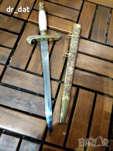 Декоративен кортик , снимка 4 - Антикварни и старинни предмети - 54071781