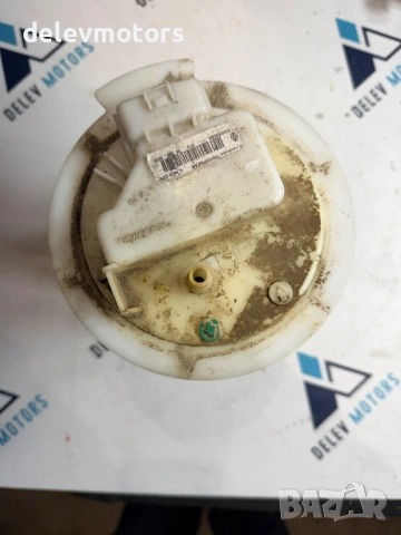 172022608R бензинова помпа в резервоара от Dacia Duster 2 1.3 TCe двигател H5H494, 4x4, 150 кс.