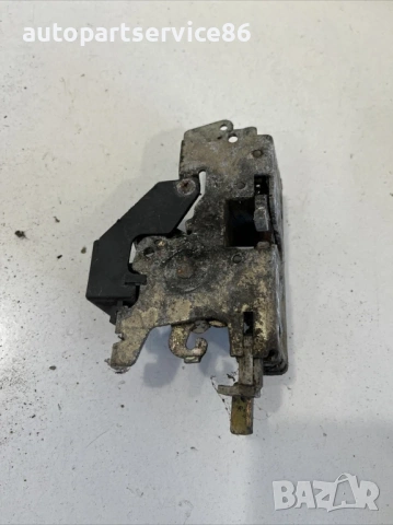 Заключващ механизъм преден десен за Mercedes VW LT Sprinter (1995-2006) A9017201335, снимка 3 - Части - 54205355