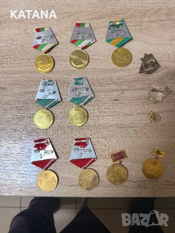 Медали ордени , снимка 2 - Колекции - 53670322
