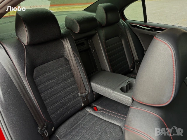 VW Jetta GLI 2.0 TSI 211hpFACELIFT/DSG/99km/Keyless/TOP/ЛЮК/ЕВРО6, снимка 12 - Автомобили и джипове - 53784123