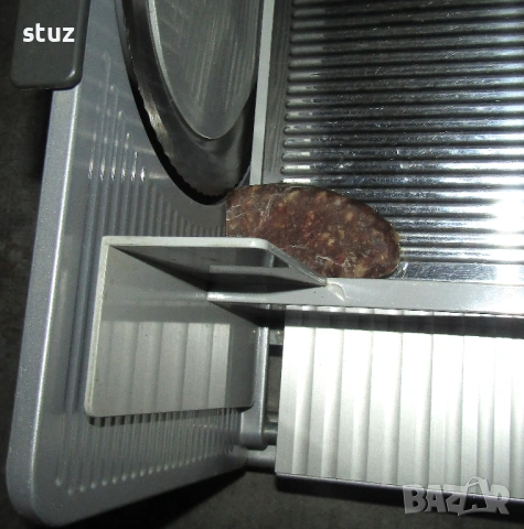 Електрическа машина за рязане на колбаси, хляб, сирена Ritter, снимка 3 - Кухненски роботи - 53596508