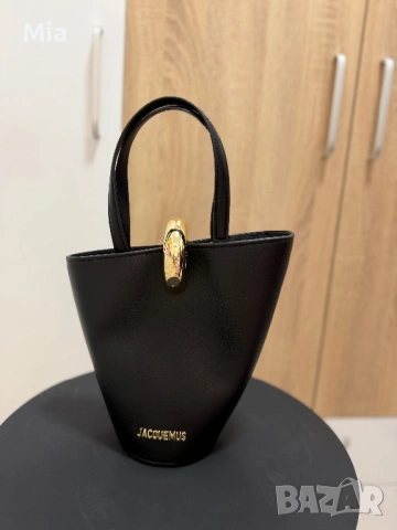 Дамска Чанта - Jacquemus черна - в перфектно състояние - веднъж ползвана