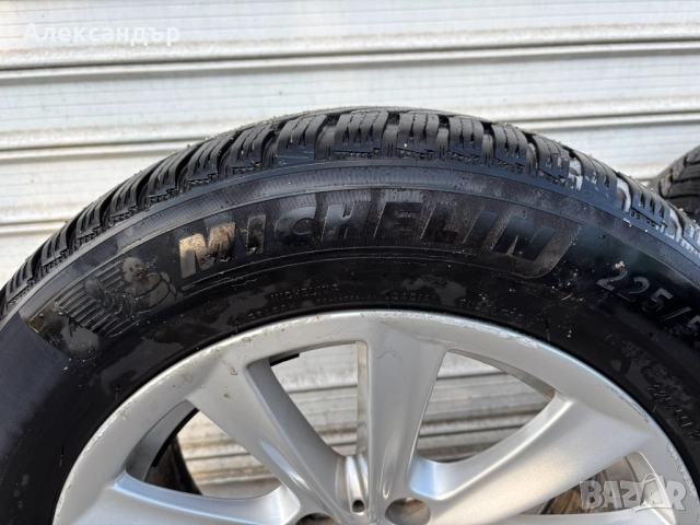 Зимни гуми 225/55 - R17 , снимка 3 - Гуми и джанти - 52288579