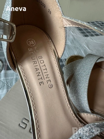 Токчета на LA BOTTINE, снимка 2 - Дамски обувки на ток - 53401818