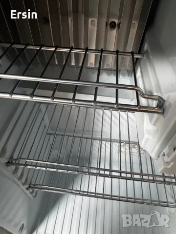 Хладилник Dometic RM5380  (Свален от чисто нов Кемпер)  , снимка 13 - Хладилни чанти - 51291725