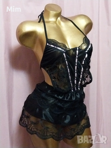 S Черна дантелена нощница , снимка 3 - Нощници - 53253342