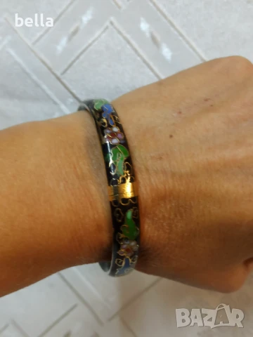 Винтидж гривна инкрустирана с клетъчен златен емайл -клоазоне и флорални орнаменти отвътре и отвън,, снимка 7 - Гривни - 51227005
