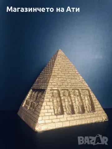 Статуя Пирамида, снимка 1