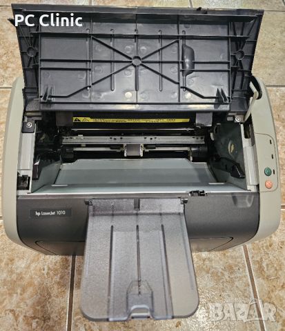 Hp LaserJet 1010 лазерен принтер за офис/дом с 6 месеца гаранция, laser printer, снимка 3 - Принтери, копири, скенери - 45172089