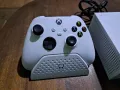 Xbox S 512GB +докинг станция за зареждане единична , снимка 2