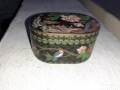 Клоазоне cloisonne клетъчен емайл бронз - стара кутийка, снимка 1