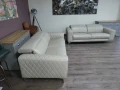 ПРОМОЦИЯ!!! Комплект кремави кожени дивани две тройки, снимка 10