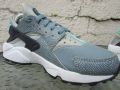 Дамски маратонки Nike Huarache Run, снимка 9