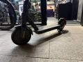 Електрическа тротинетка Xiaomi Mi Scooter Essential/+зарядно, снимка 6