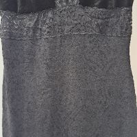 Calvin Klein рокля кадифе с дантела S /M, снимка 17 - Рокли - 39007660