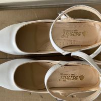 ✅обувки кожени бяло  , ново, снимка 2 - Дамски ежедневни обувки - 34004256