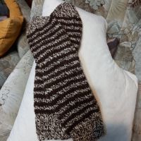 Ръчно плетени чорапи от вълна, размер 43, снимка 5 - Мъжки чорапи - 42775056