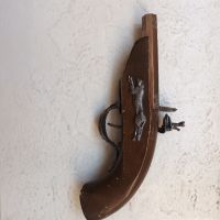 стар красив декоративен кремъчен пищов  ..пистолет револвер пушка , снимка 2 - Други стоки за дома - 45264315