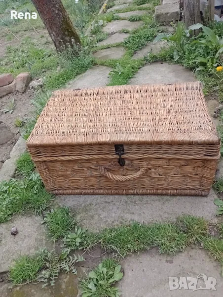Антики  Плетен куфар от миналия век/уникат/, снимка 1