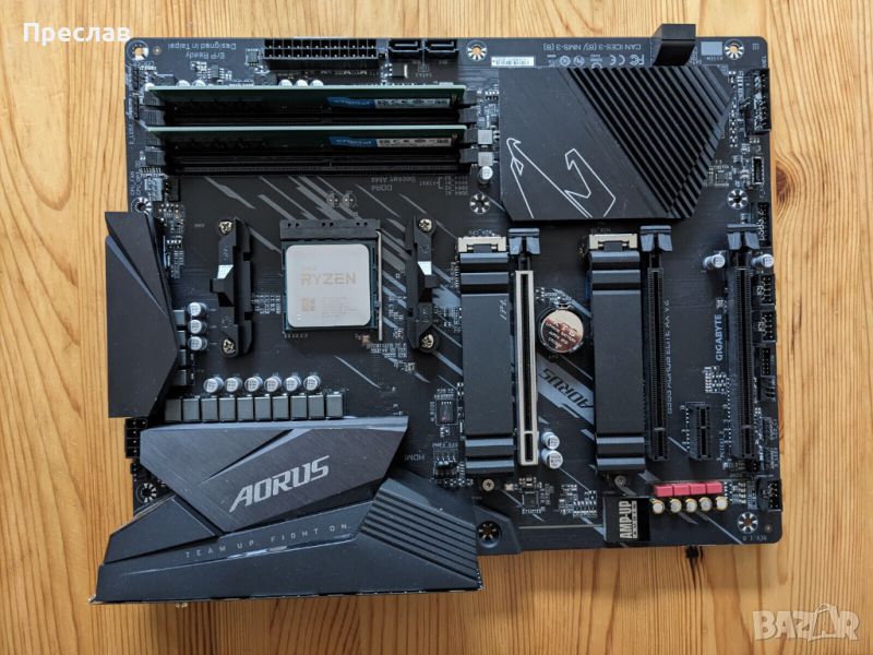 AORUS B550 Elite AX V2 + AMD Ryzen 5 5600X + 32 GB RAM - комбо, снимка 1