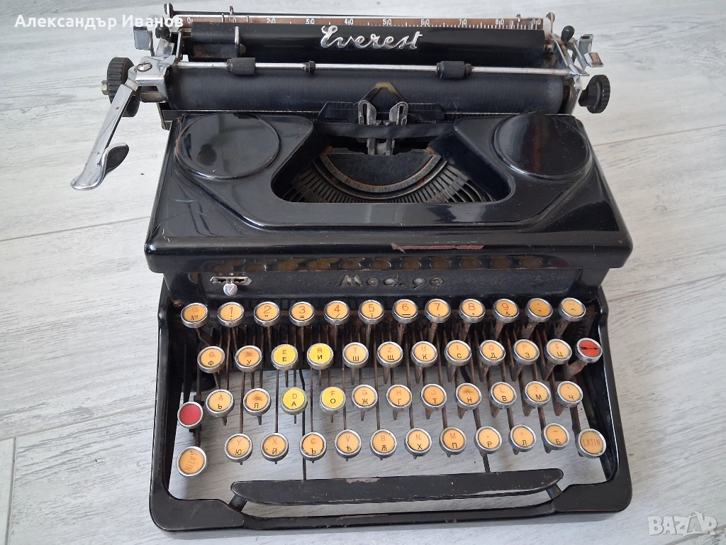Италианска пишеща машина EVEREST 1940 г., снимка 1