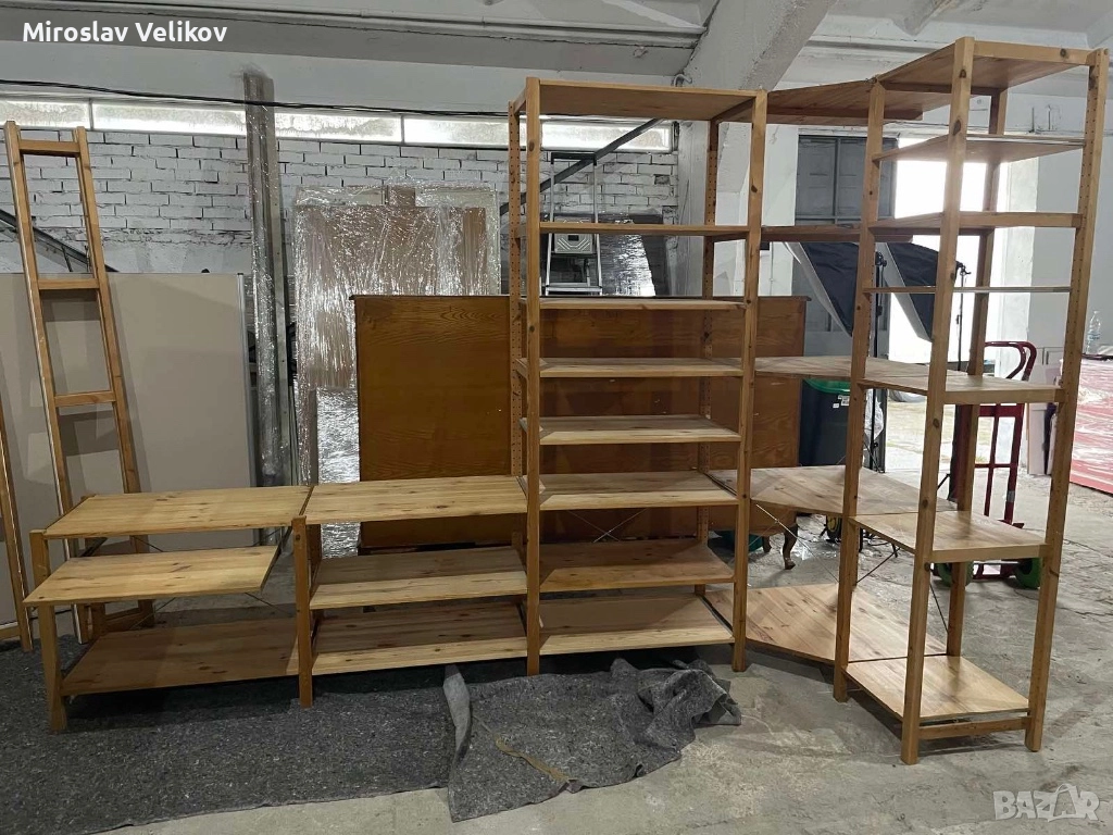 Дървен регал Икея в много добро състояние , снимка 1