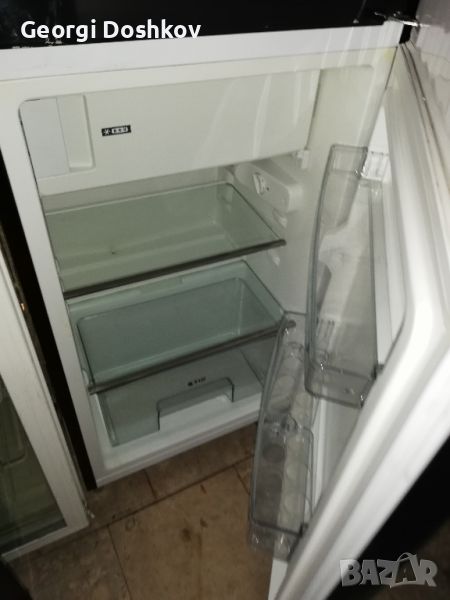 хладилник с камера ретро стил, снимка 1