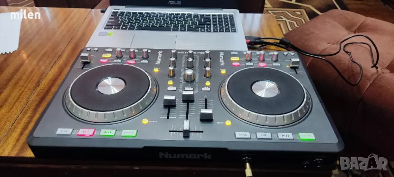 DJ контролер NUMARK mixtrak pro, снимка 1