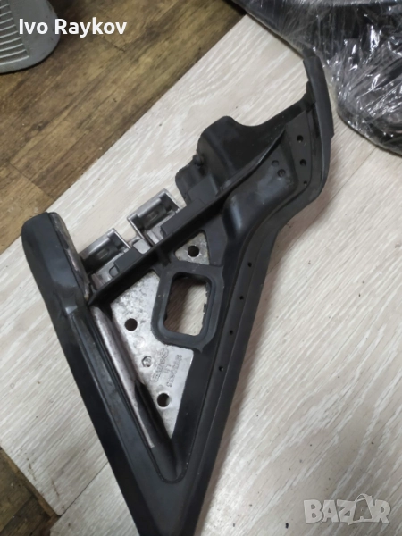 Скоба за огледало на шофьорската врата за Saab 9 3 кабриолет 12830635 12830635, снимка 1