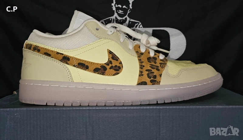 Nike Air Jordan 1 Low SNKRS DAY Обувки, снимка 1